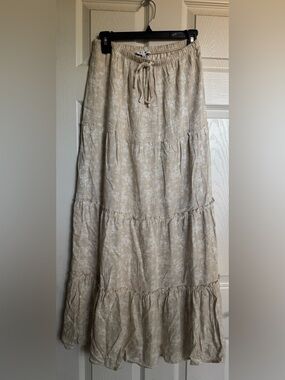 NWT Love Tree Beige Floral Tiered Maxi Skirt With Drawstring Waist in Size Small